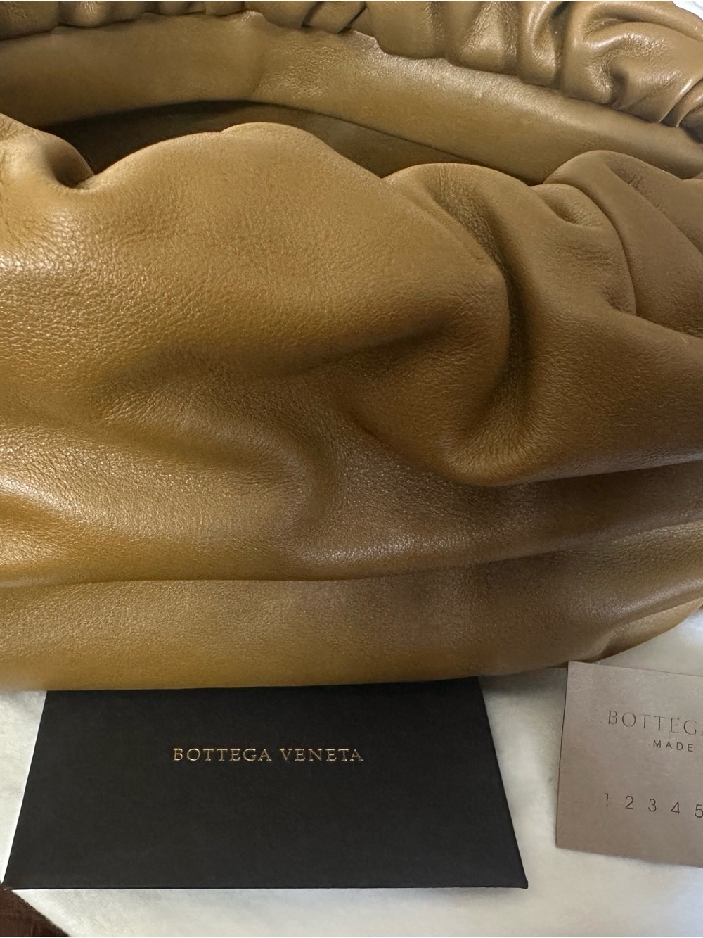 Bottega Veneta Tan Padded Shoulder Bag with Oversized Gold Chain - Picture 6 of 7